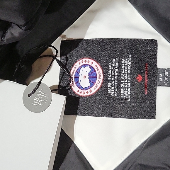 CANADA GOOSE PARKA JACKET - Picture 15 of 17